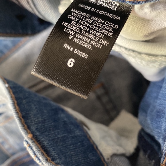 Express Jean Shorts. Size 6. - Picture 7 of 11